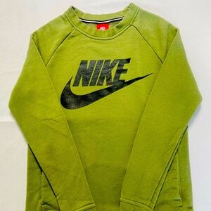 VINTAGE Nike Large Spell out Red Tag with front pockets Green/Black Size Mens S